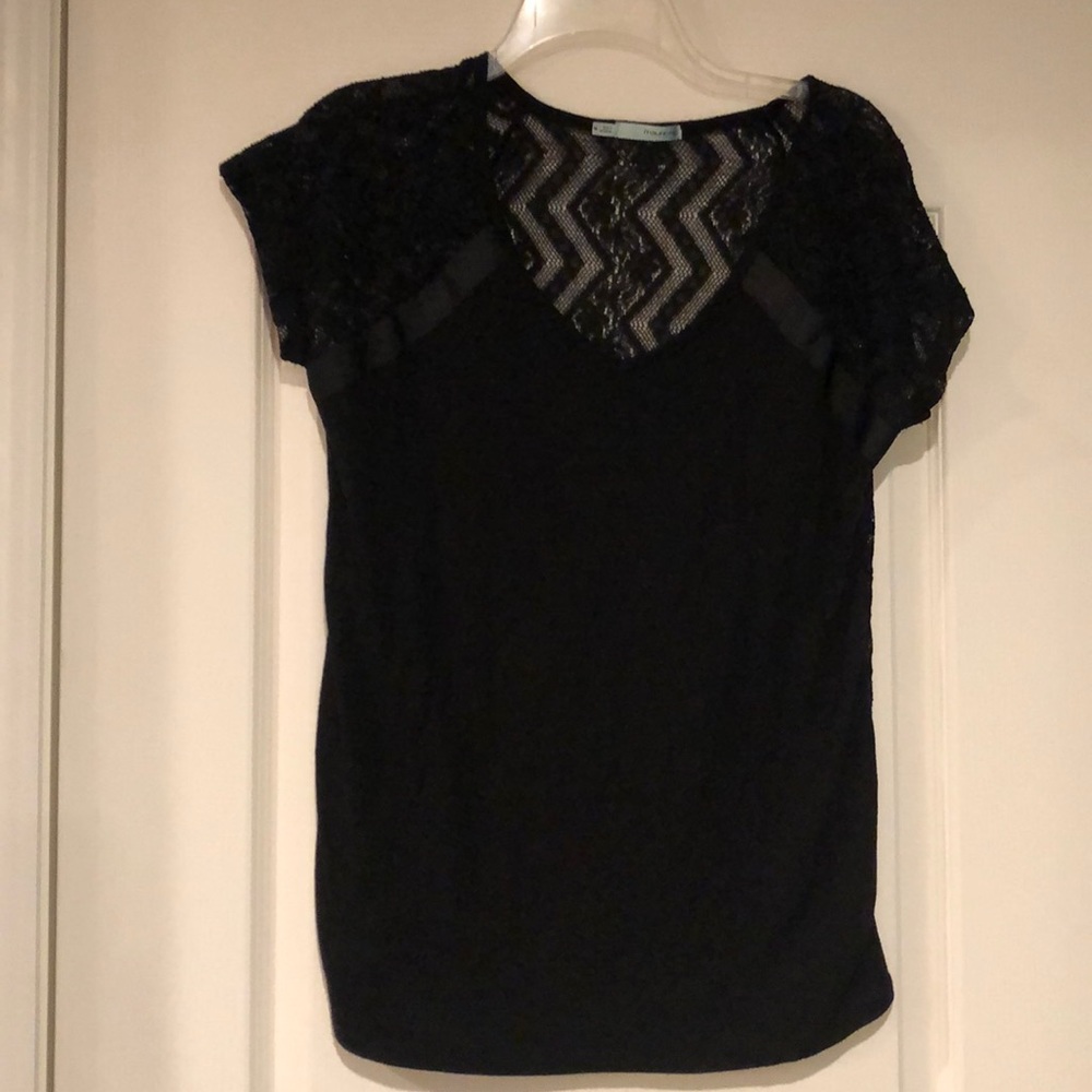 Maurice’s shirt sleeve v neck